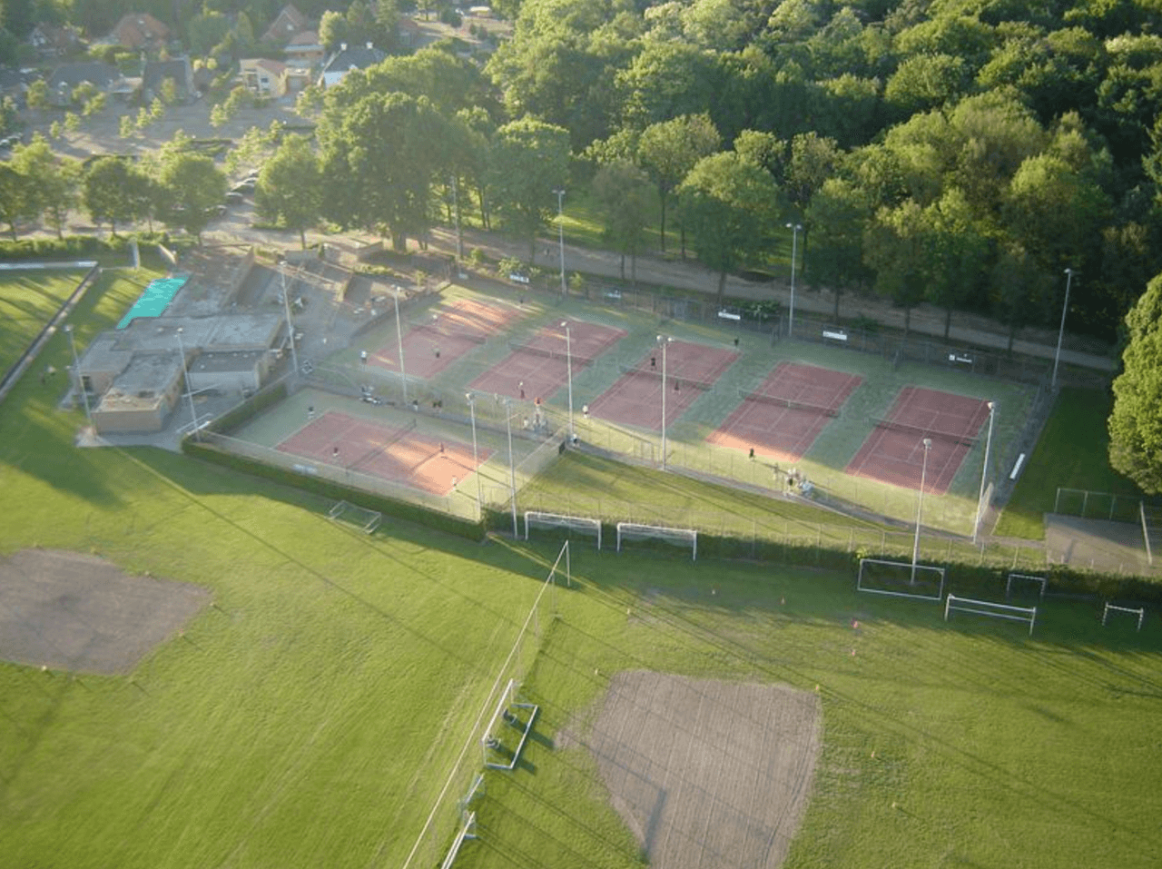 Tennis en Padel Loonse Duinen